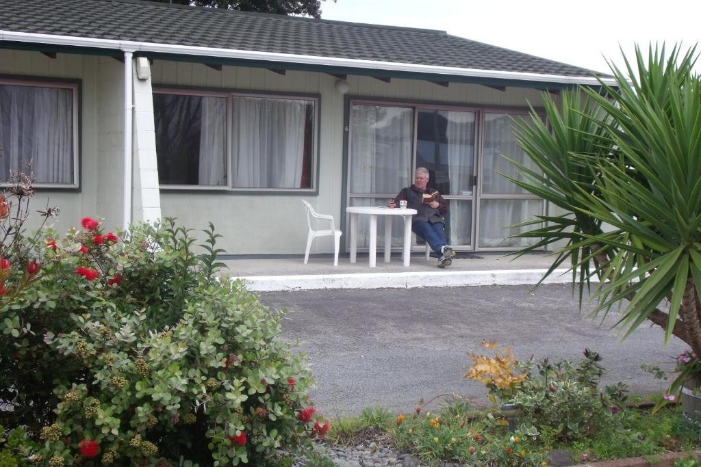 Katikati Motel Kültér fotó