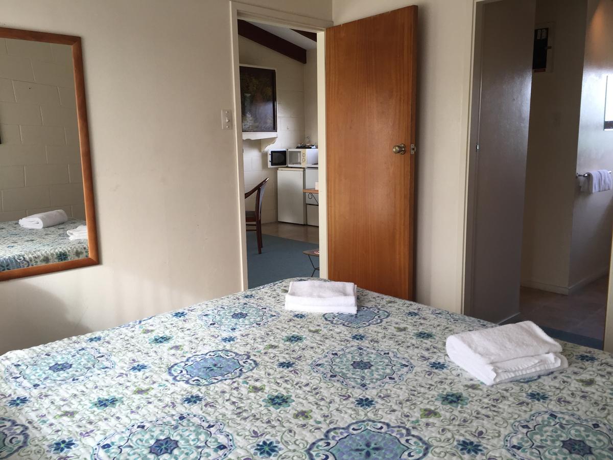 Katikati Motel Kültér fotó